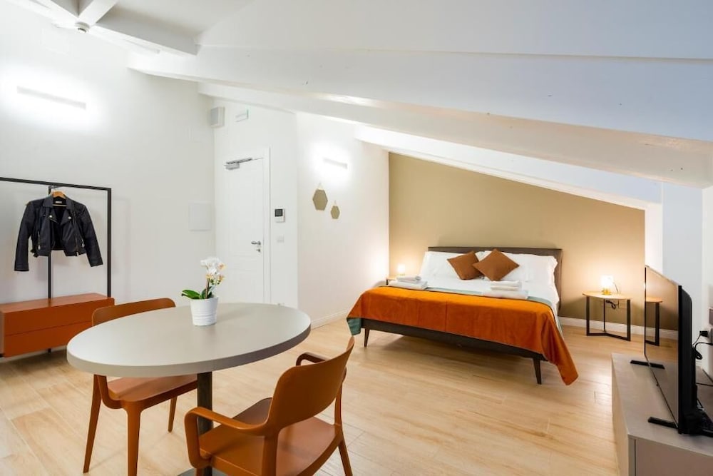 Studio, 1 Double Bed