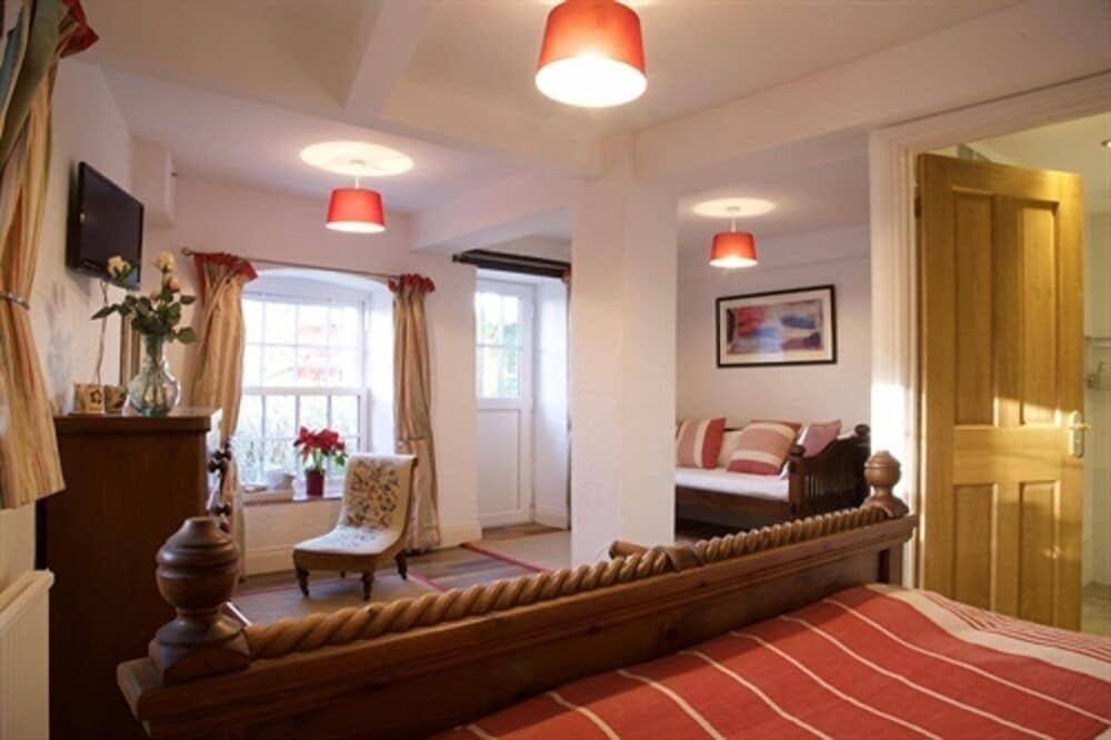Deluxe Room, Ensuite photo 3