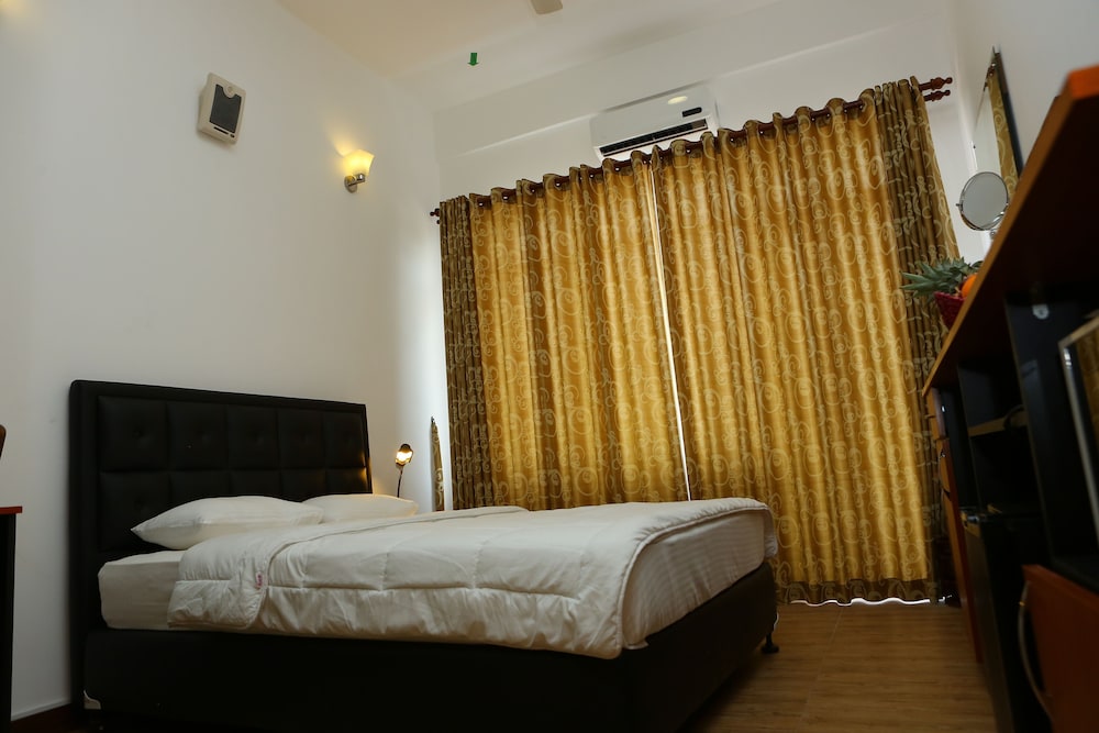 Deluxe Double Room, 1 King Bed, Microwave, Garden View photo 3