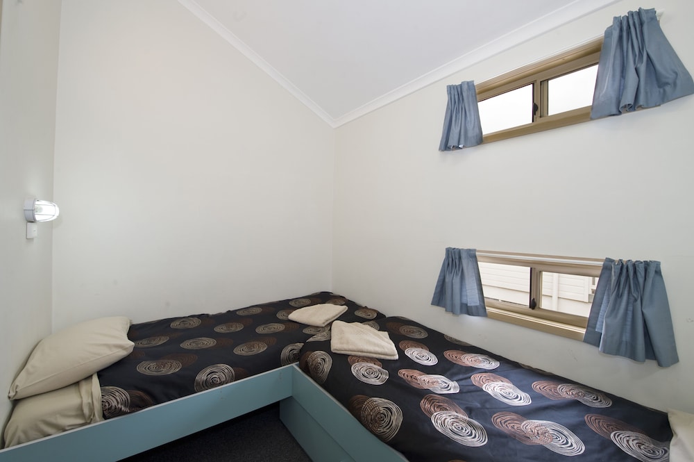Executive Cabin (Maximum 4) photo 2