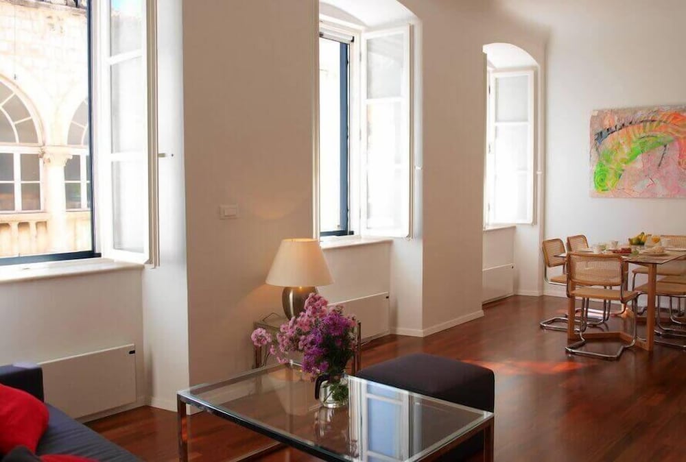 Deluxe Apartment, City View