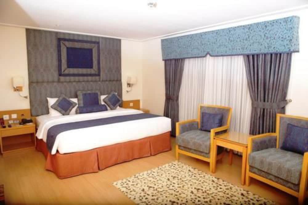 Deluxe Single Room