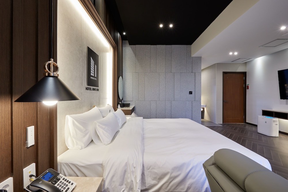 Signature Double Room - Photo 3