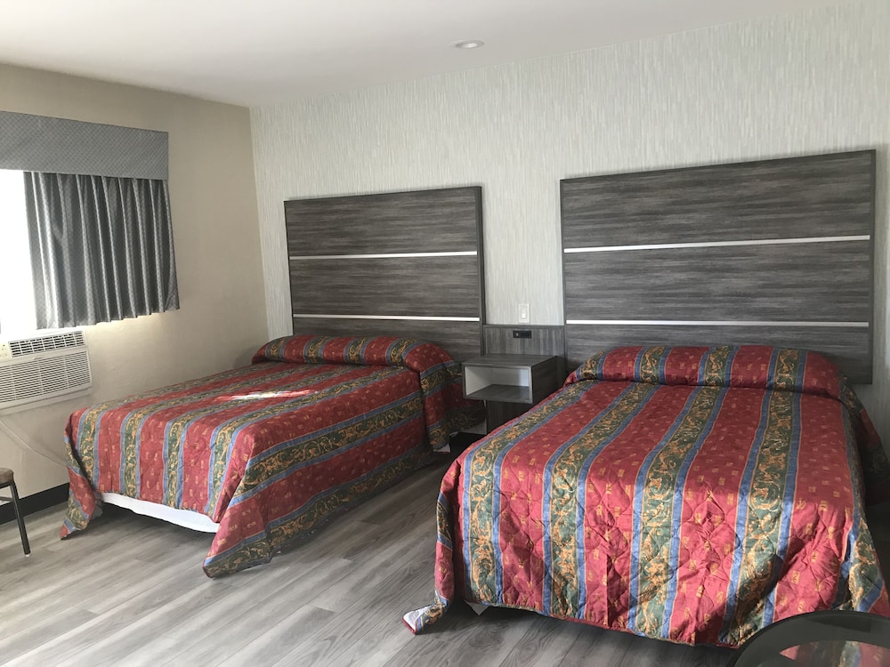 Queen Room photo 3