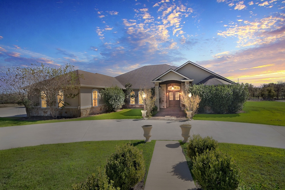 House, 4 Bedrooms