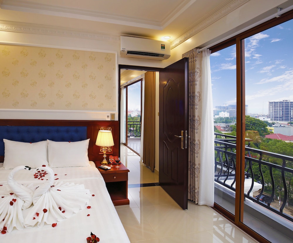 Deluxe Double Or Twin Room photo 2