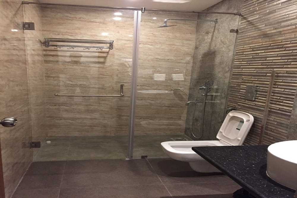 Deluxe Room - Photo 2