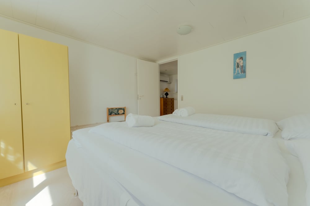 Standard House photo 3