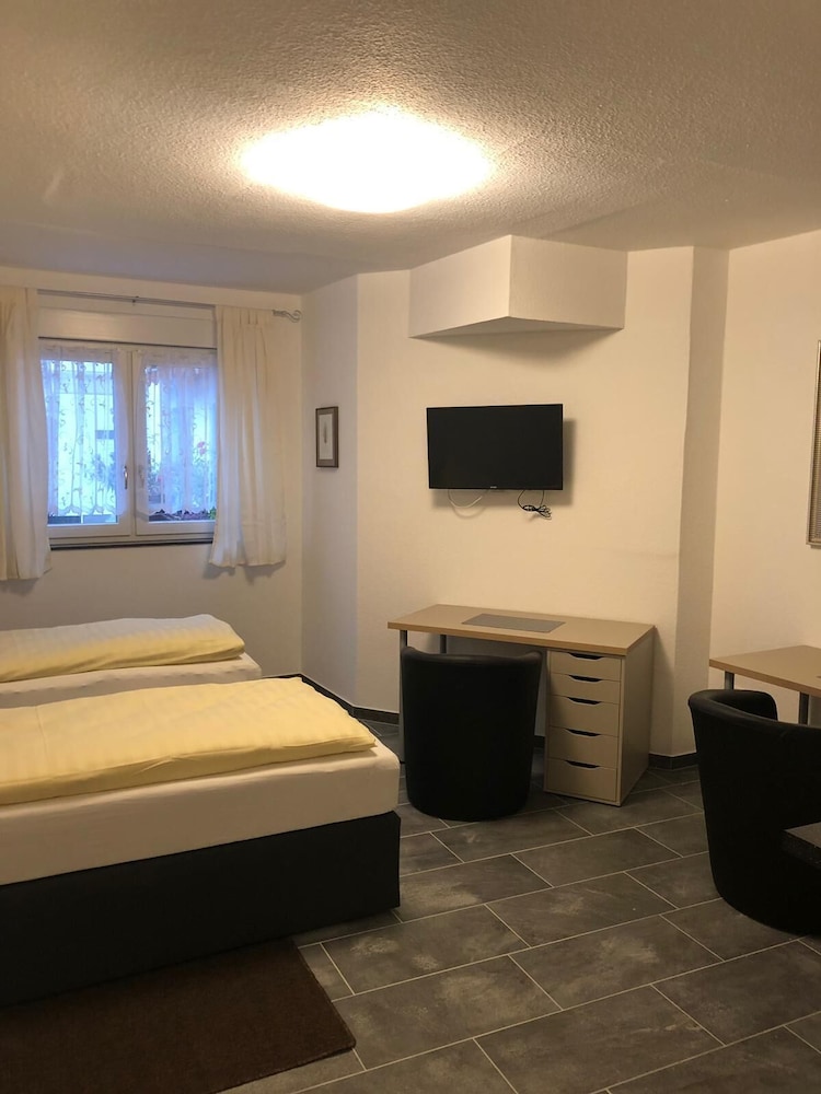 Business Twin Room photo 2