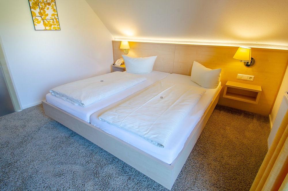 Standard Double Room - Photo 1