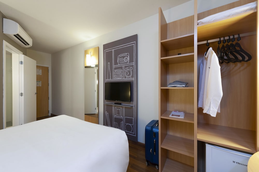 Standard Room, 1 Double Bed photo 2