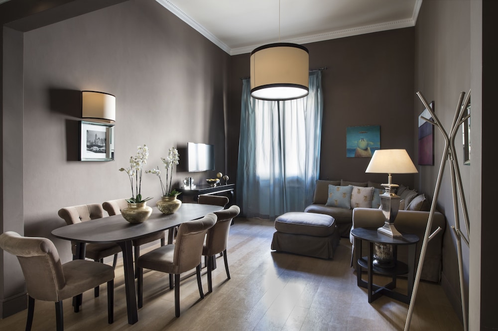 Deluxe Suite, 2 Bedrooms