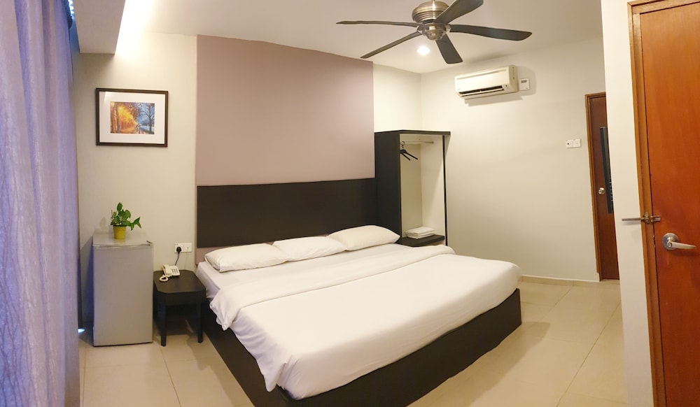 Premier Room