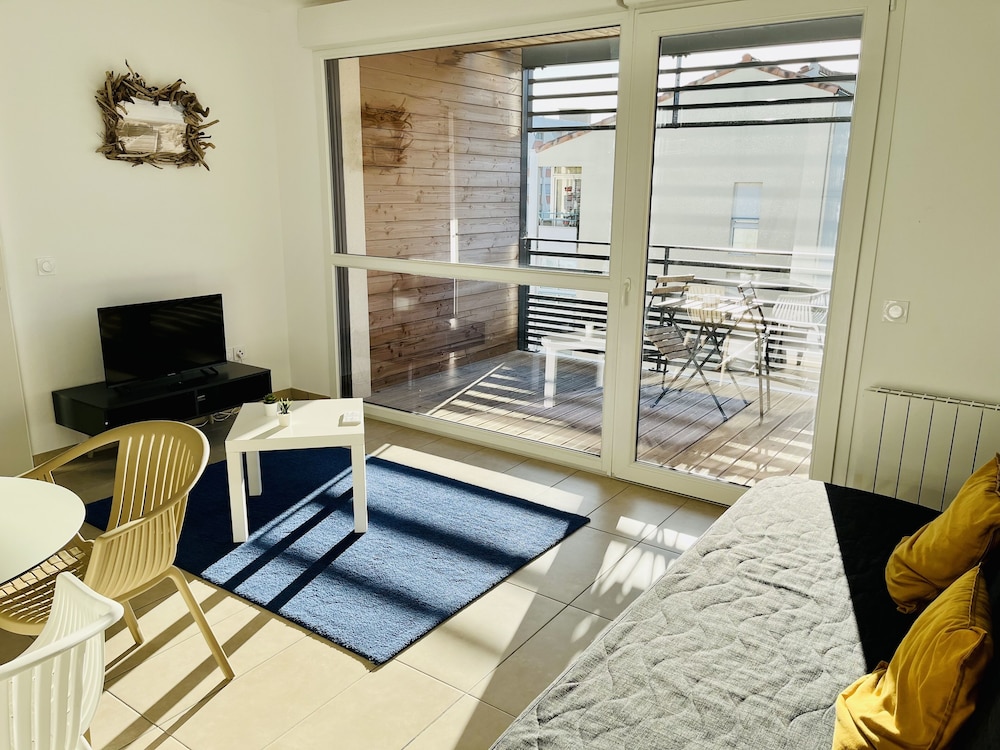 Comfort Apartment photo 1