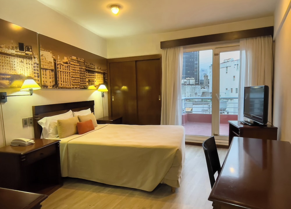 Classic Room, 1 King Bed photo 2