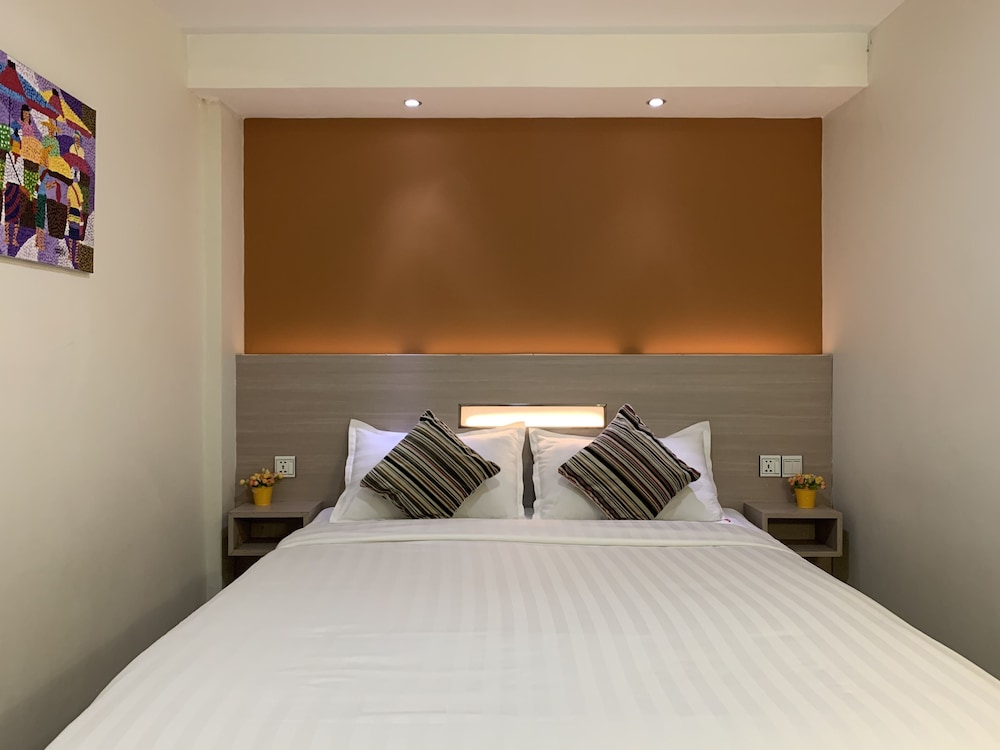 Deluxe Queen Room photo 1