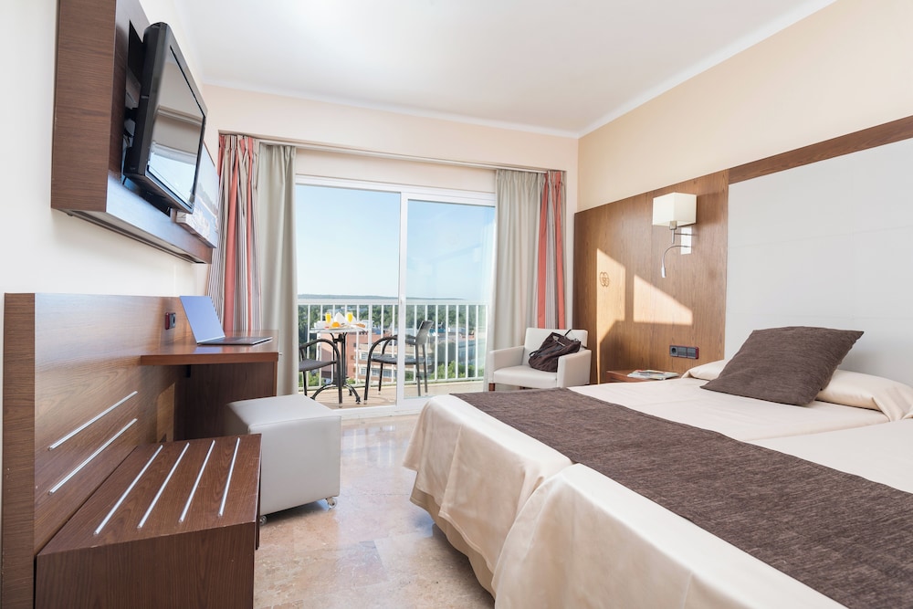 Double Room Single Use, Balcony, Mountain View