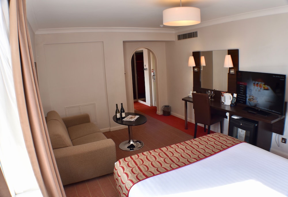 Standard Double Room, Accessible - Photo 1