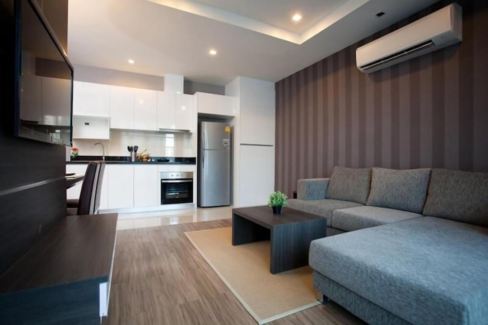 One Bedroom photo 3