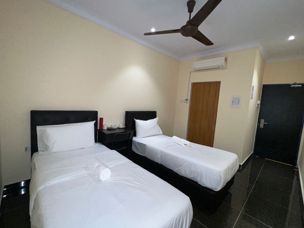Deluxe Twin Room - Photo 1