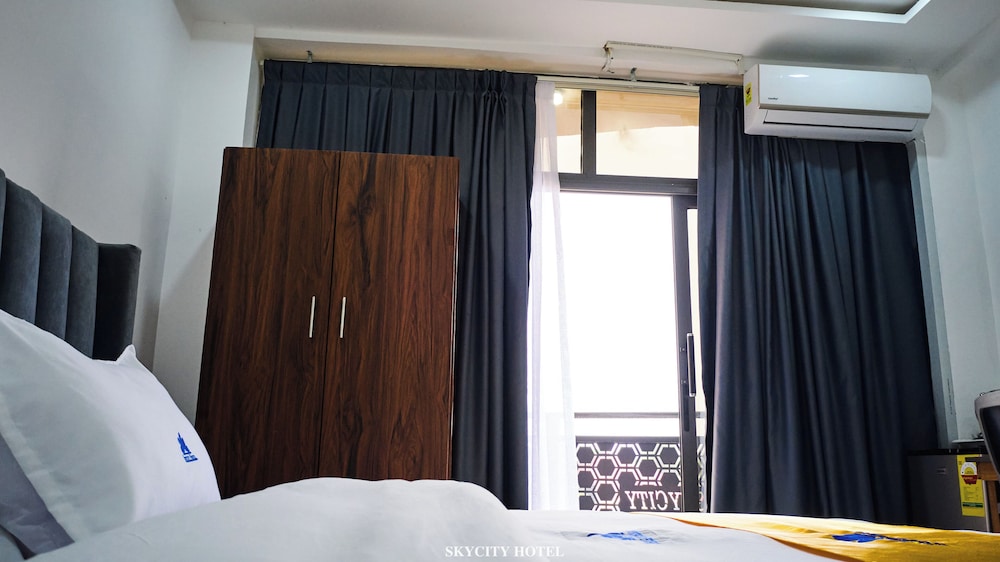 Standard Double or Twin Room, Balcony, Mountain View