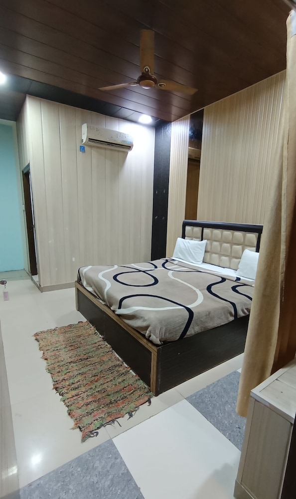 Double Room, City View