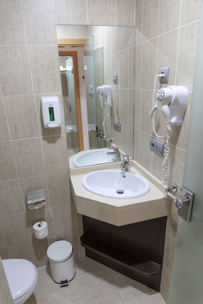 Single Room photo 3