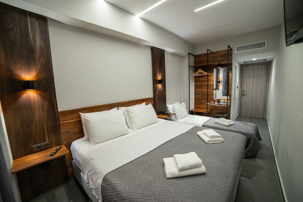 Deluxe Triple Room photo 1
