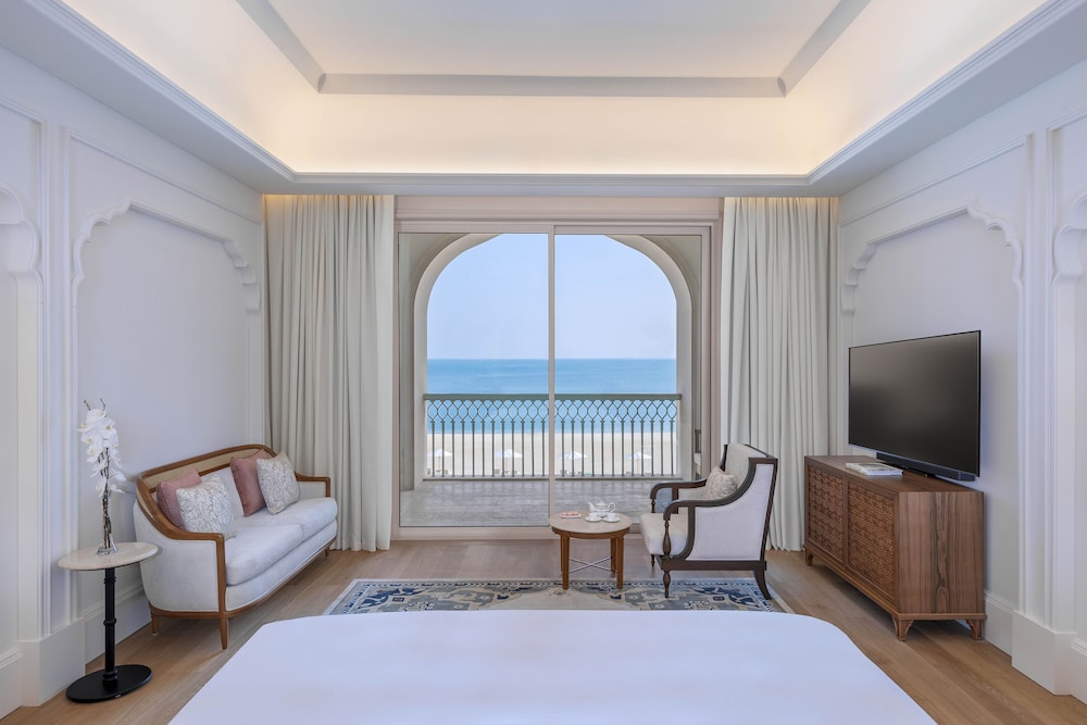 Superior Room, 1 King Bed