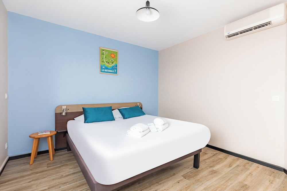 Superior Apartment, 2 Bedrooms - Photo 1