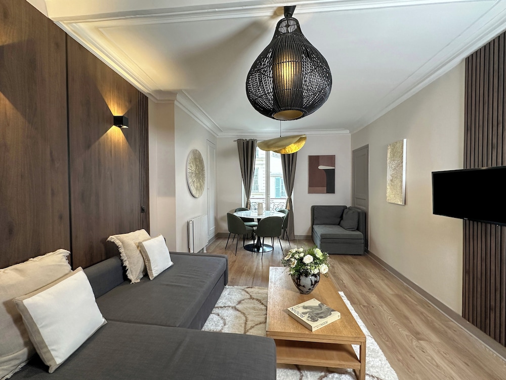 Superior Apartment, City View photo 3