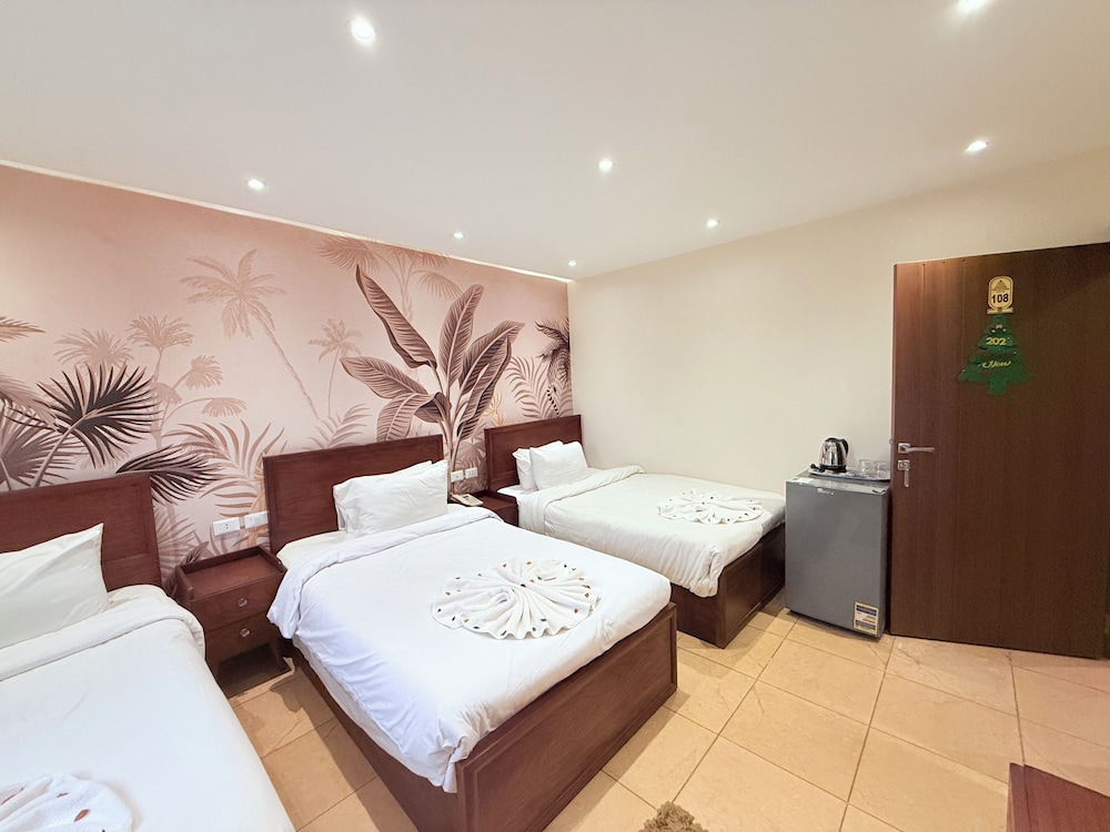 Standard Triple Room - Photo 9