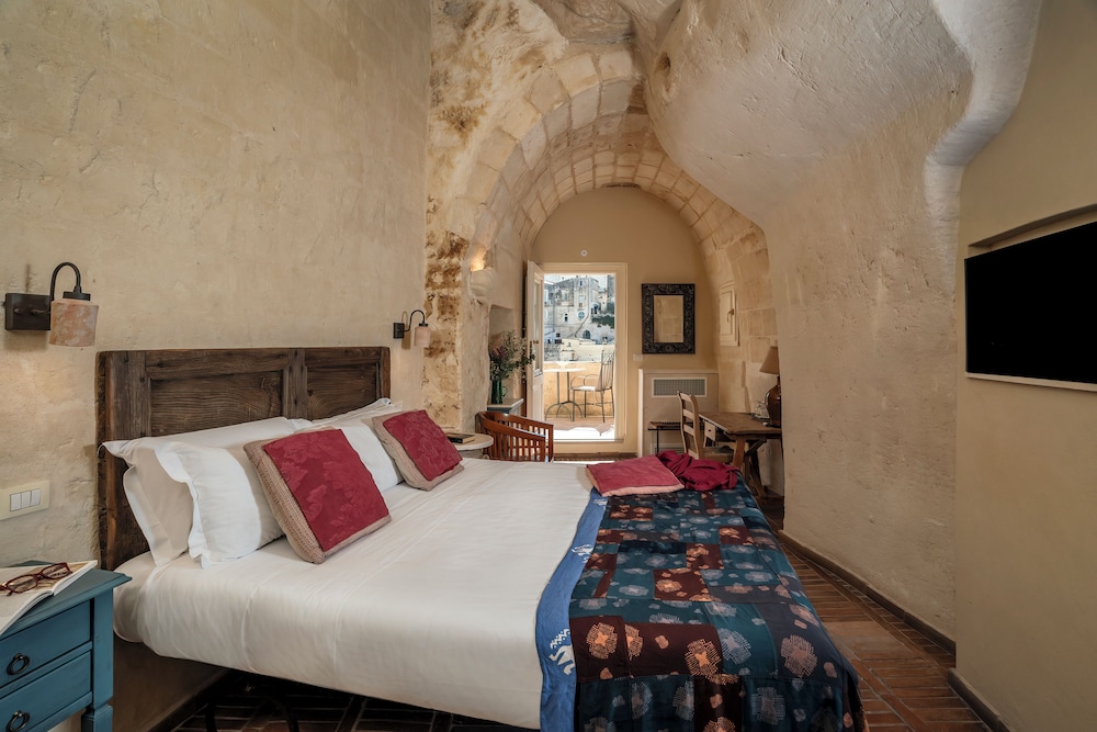 Traditional Double Room, City View - Photo 1
