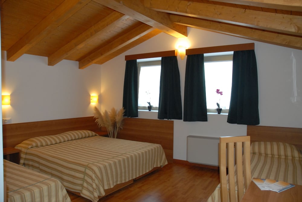 Standard Quadruple Room photo 3