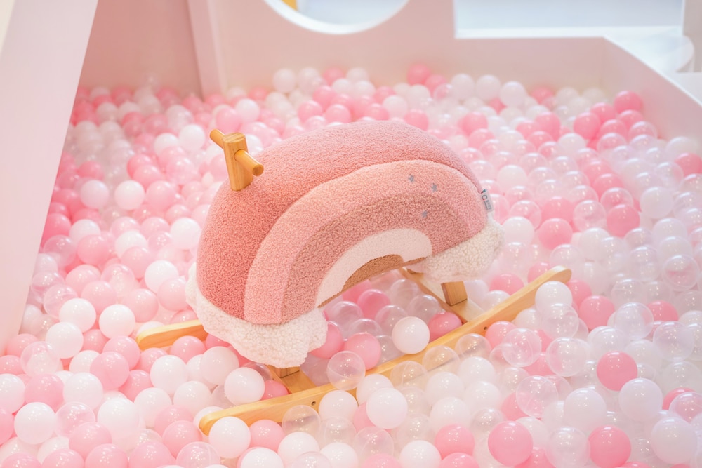 Pink Coast (Kids' Bubble Pool + Mini Slide) photo 2