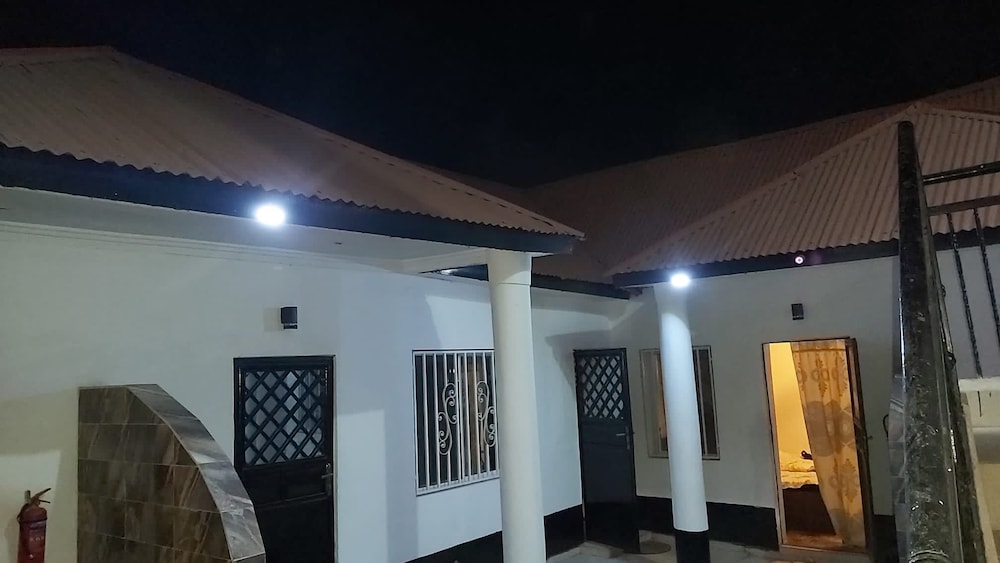 Standard Bungalow, Patio, Garden View photo 1