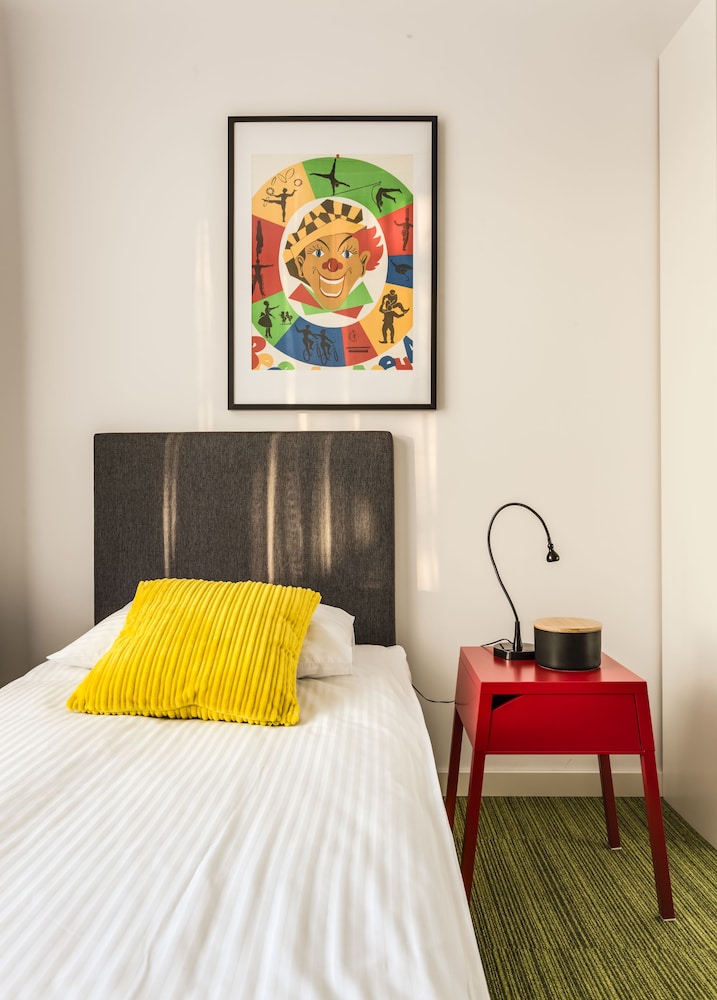 Single Room photo 2