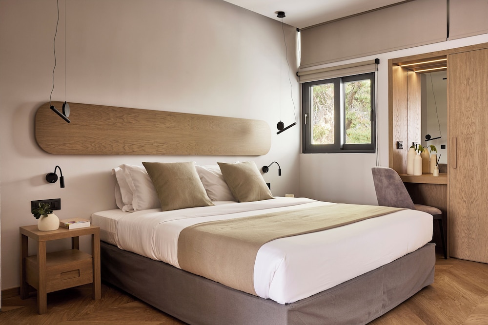Junior Suite with Balcony photo 1