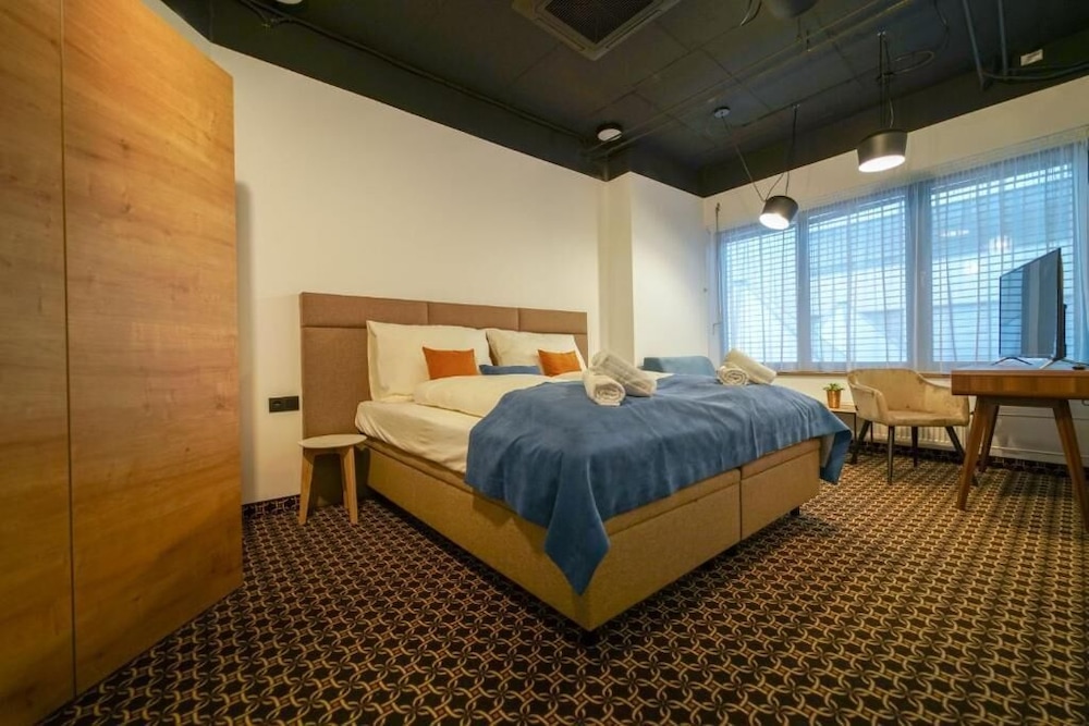 Business Triple Room - Photo 1