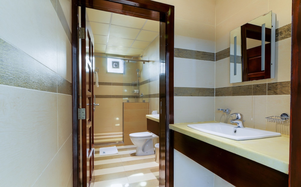 Deluxe Suite photo 3
