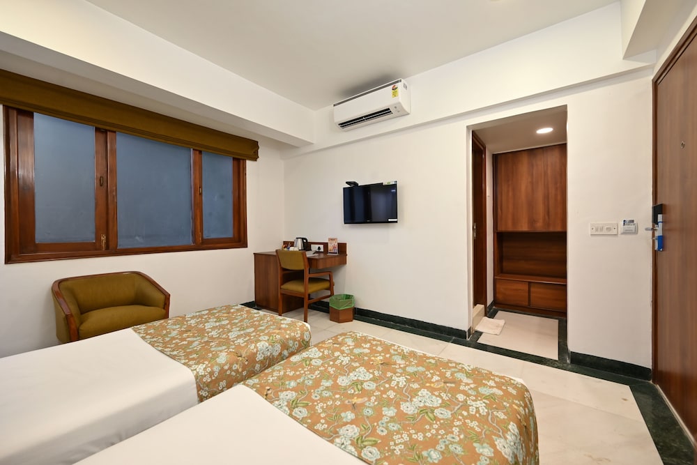 Deluxe Room - Photo 5