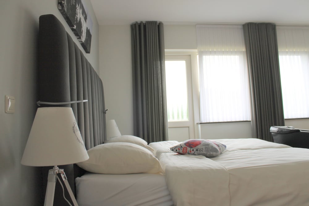 Suite, Balcony photo 3