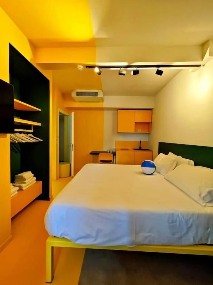 Suite, 2 Bedrooms photo 1
