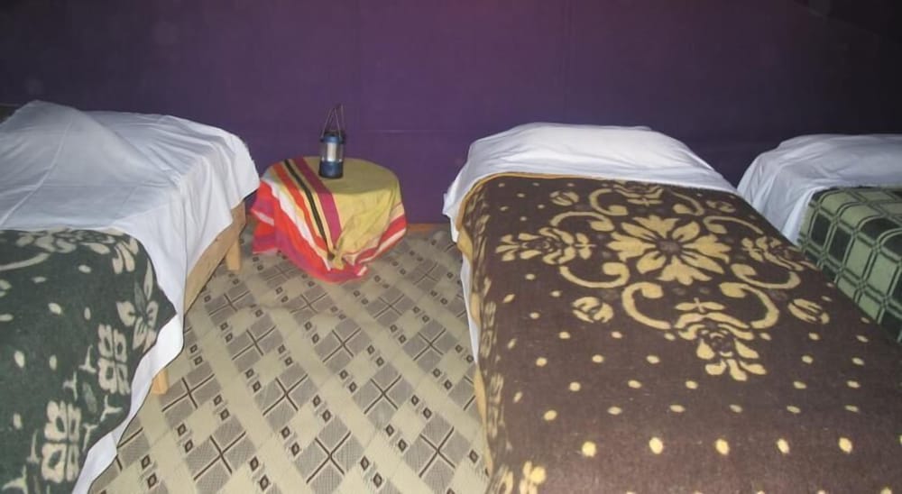 Standard Tent, Hill View