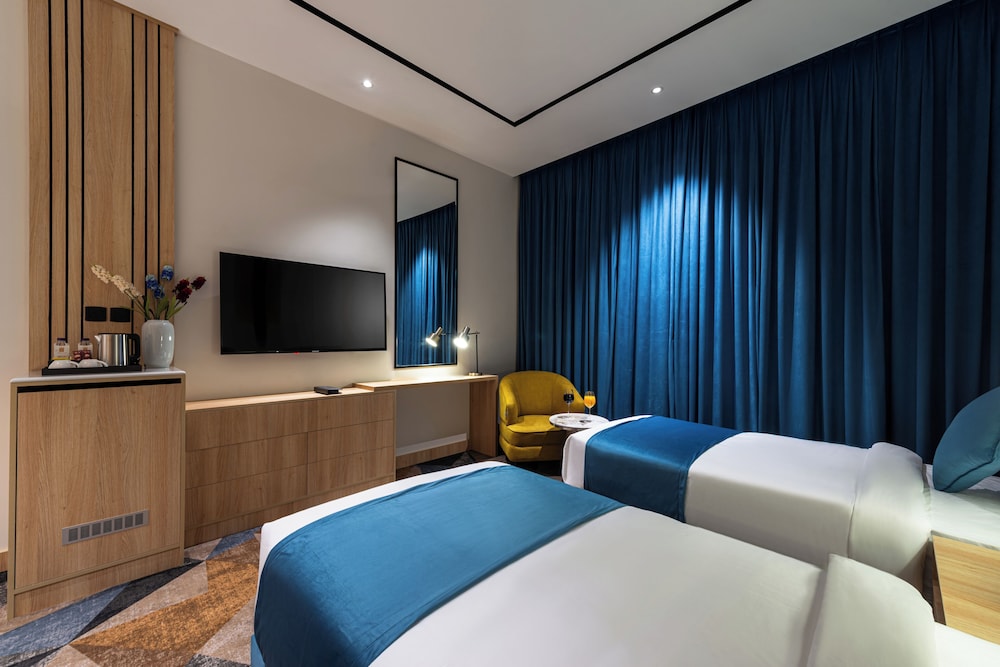 Deluxe Double or Twin Room photo 3