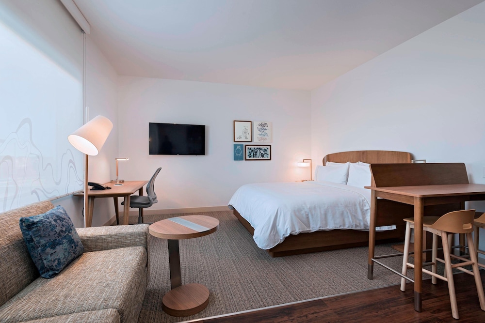 Standard Studio Suite, 1 Bedroom (Mobility Accessible, Tub) photo 1