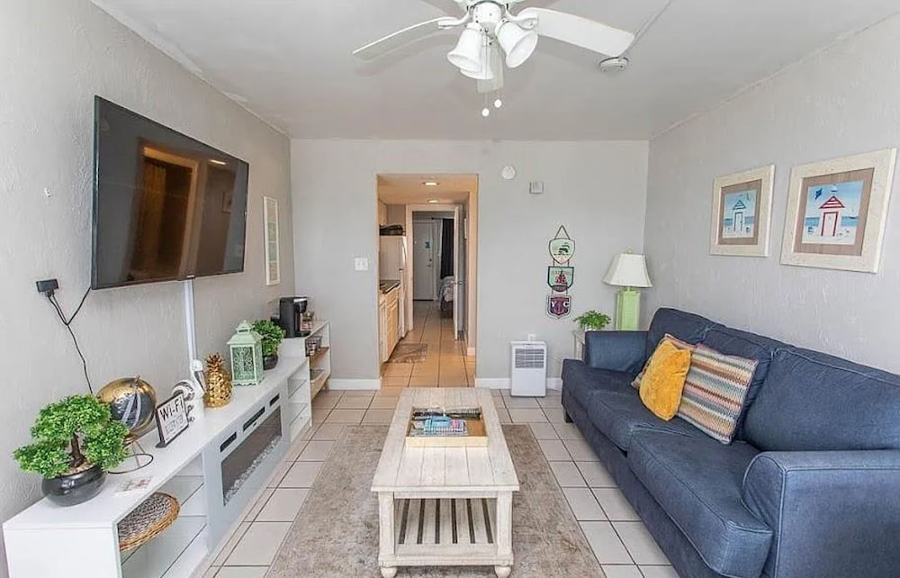 Executive Apartment, 1 Bedroom, Balcony, Partial Ocean View
