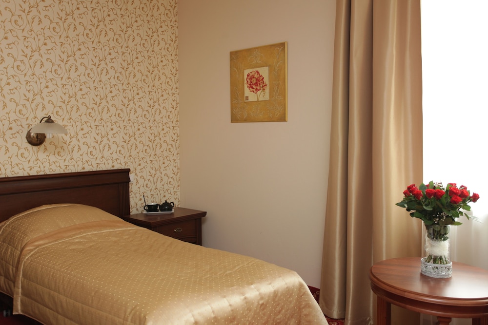 Standard Twin Room - Photo 5