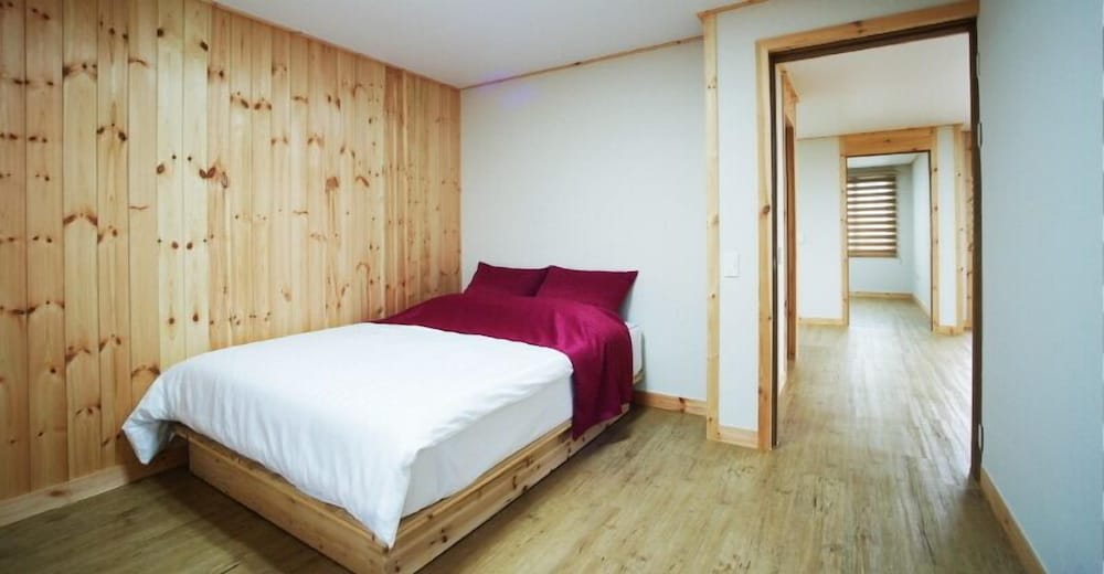 Darangswi Room for 2 (Extra guests fee KRW 10,000 per person onsite, Breakfast & Dinner on request) photo 1