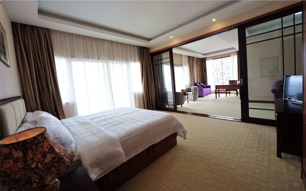 Suite, Ocean View